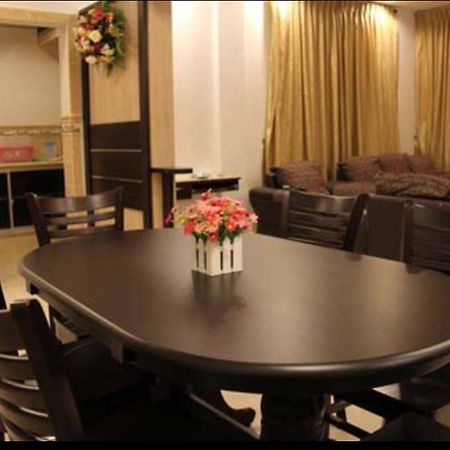 Crown Imperial Court Apartment مرتفعات كاميرون المظهر الخارجي الصورة
