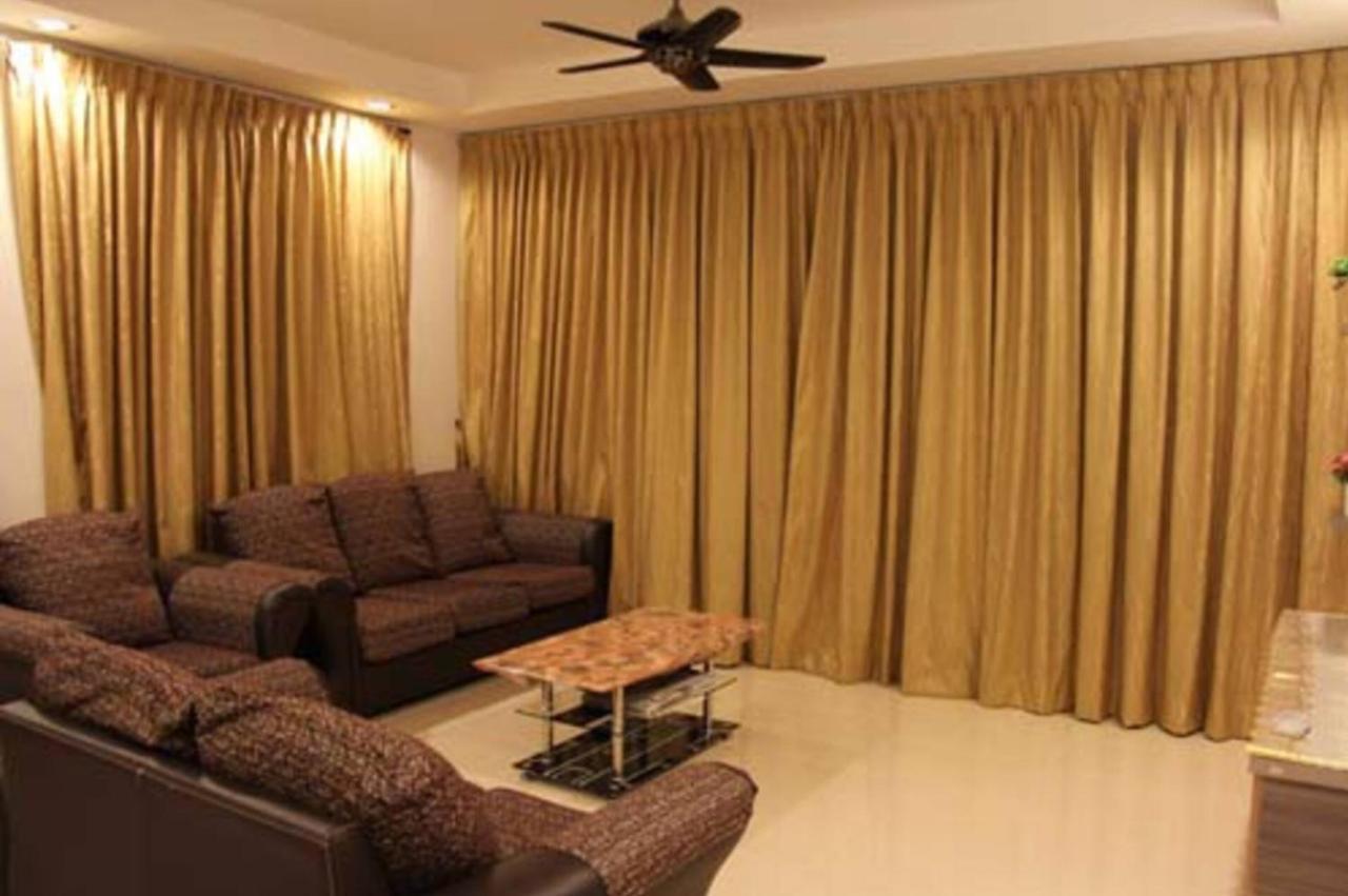 Crown Imperial Court Apartment مرتفعات كاميرون المظهر الخارجي الصورة